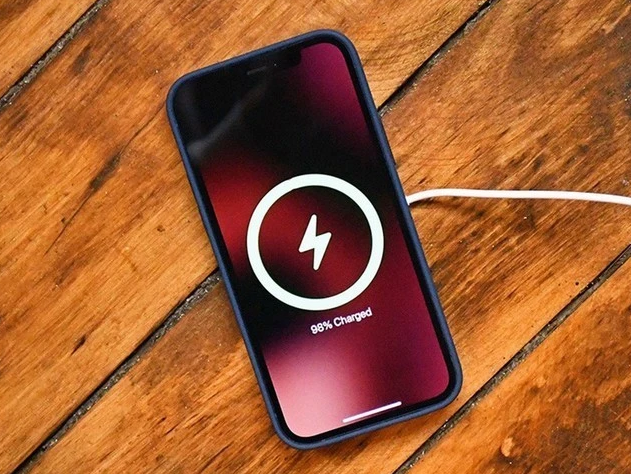 盱眙苹果手机维修分享iPhone 12可以随便充电吗 